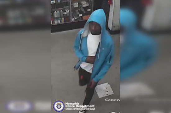 Memphis Police Hunt for Suspect Following Fatal Shooting at Airways Express