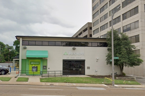 Memphis Police Search for Suspect Accused of Armed Robbery in Midtown's Regions Bank