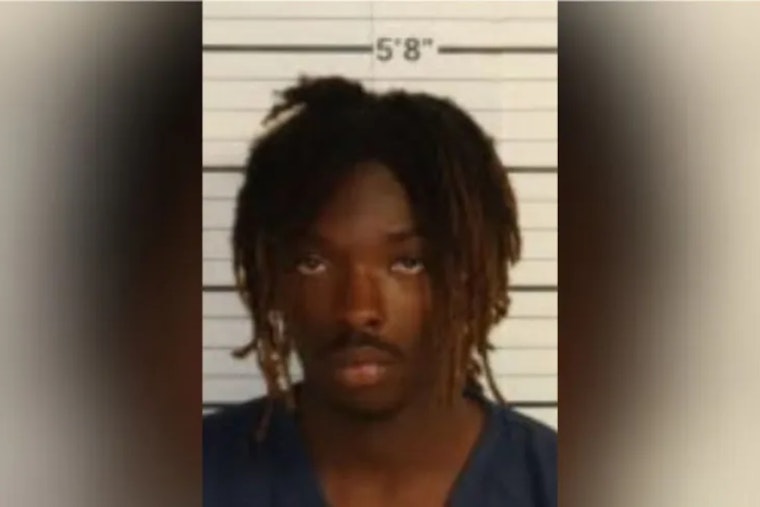 Memphis Police Search for Two Suspects Following Overton Square Carjacking and Crash