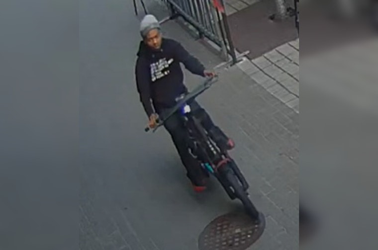 Metropolitan Police Seek Public's Help to Find Suspect in Daylight Armed Robbery on South Capitol Street