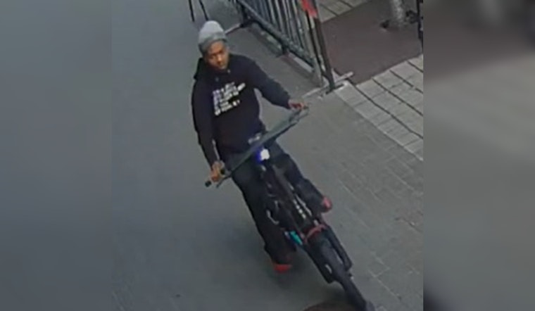 Metropolitan Police Seek Public's Help to Find Suspect in Daylight Armed Robbery on South Capitol Street