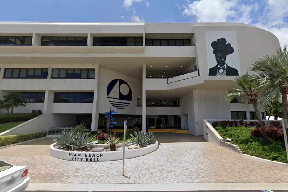 Miami Beach Commissioner Alex Fernandez Honored with 2025 Home Rule Hero Award for Advocacy in Local Governance