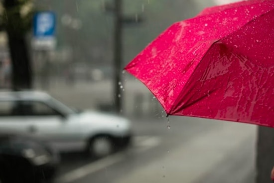 Miami Braces for Sporadic Showers and Heatwave amid Warnings of Hurricane Erin's Indirect Impacts