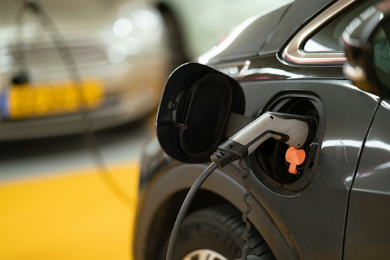 Hawaii Electric Vehicle Drivers Lose Solo HOV Lane Access October 1st
