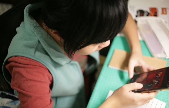 Michigan House Halts Proposed Statewide Student Cellphone Ban, Partisan Split Leads to Legislative Deadlock