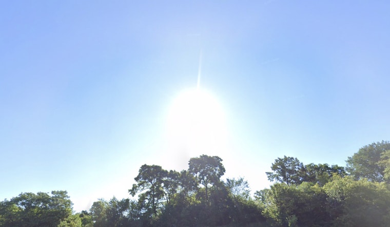Milwaukee to Enjoy Sunny Skies and Mild Temperatures as NWS Warns of Possible Fog and Light Showers Ahead