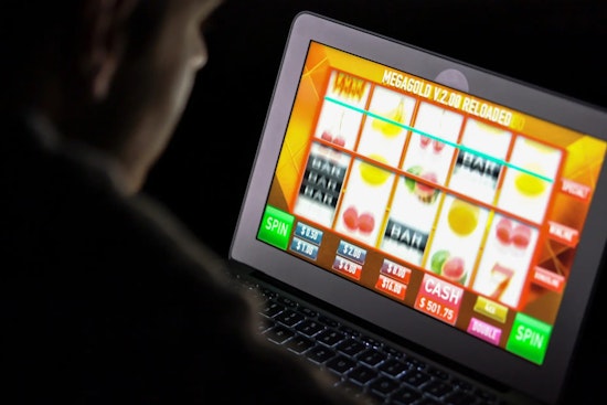 Minnesota Authorities Warn Against Illegal Online Gambling: A Risk to Consumer Rights and Financial Security