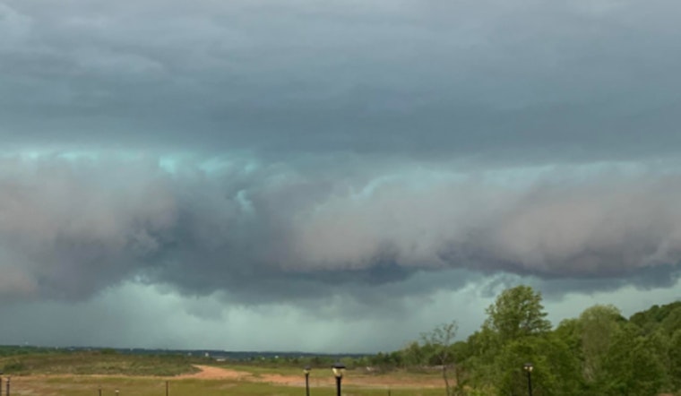 Mixed Weather Ahead for Nashville: Sunny Days and Chance of Showers in Weekly Forecast