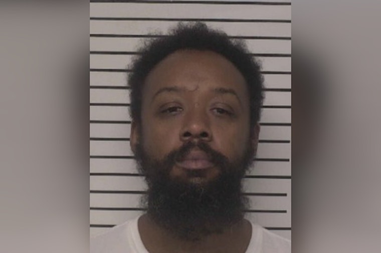 Mooresville Man With Prior Convictions Arrested for Stolen Firearm and Meth Possession