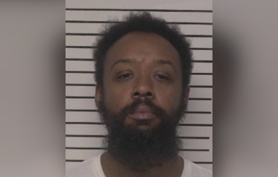 Mooresville Man With Prior Convictions Arrested for Stolen Firearm and Meth Possession