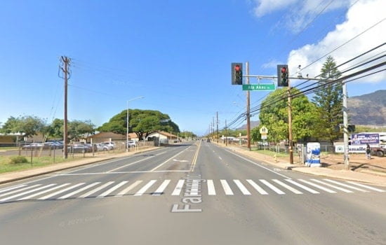 Motorcyclist in Critical Condition After Striking Curb in Waianae as Traffic Delays Continue on Farrington Highway