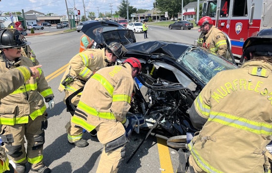 Murfreesboro First Responders Swiftly Rescue Victims from Two-Car Collision on Memorial Blvd.