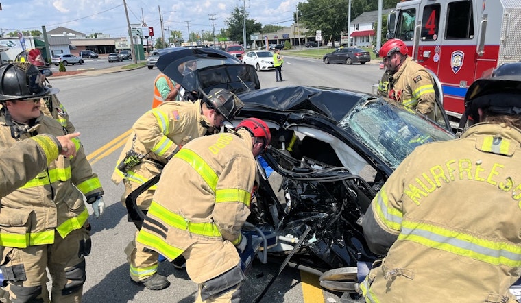 Murfreesboro First Responders Swiftly Rescue Victims from Two-Car Collision on Memorial Blvd.