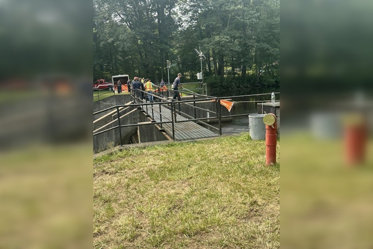 Natural Causes Behind Mysterious Sheen on Powwow River, East Kingston Officials Say