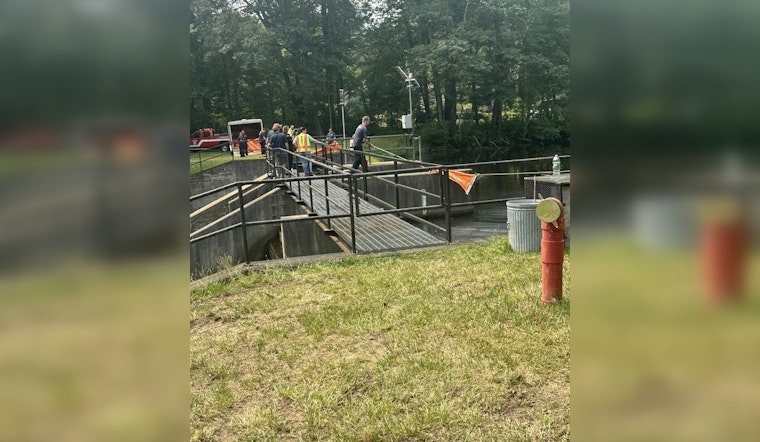 Natural Causes Behind Mysterious Sheen on Powwow River, East Kingston Officials Say