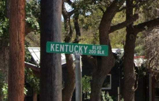 New Braunfels' Kentucky Boulevard to Undergo Lane Reduction and Striping on August 27-28 with No Parking Allowed During Project