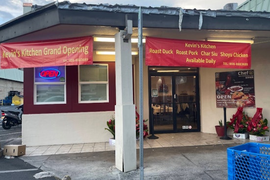 New Hong Kong Roast Meat Spot Packs Honolulu Crowds