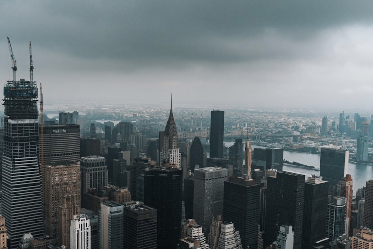 New York City Weather Advisory Warns of Showers, Sun, and Coastal Hazards Across Boroughs