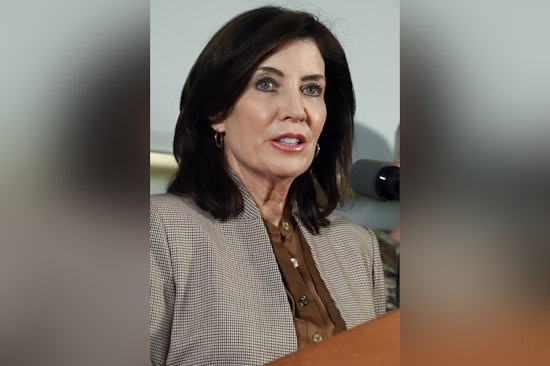 New York Governor Hochul Takes Aggressive Stance on Redistricting, Inciting Partisan Tension in Albany