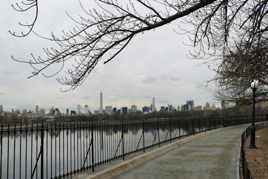 New Yorkers Brace for a Mixed Bag of Weather with Sunny Days, Thunderstorms and Coastal Warnings Ahead