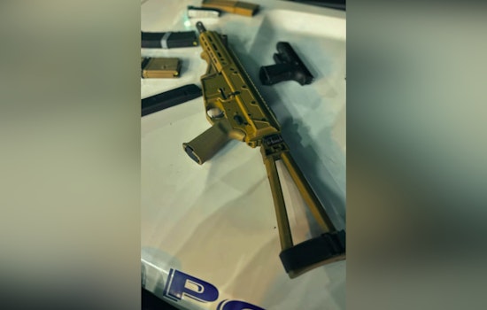 North Las Vegas Police Seize Illegal Firearms During Nighttime Traffic Stop