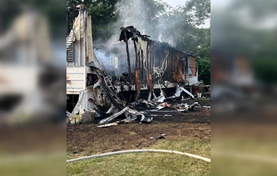Oakland County Mother Dies in Clarkston Lakes Mobile Home Fire, Three Teens Escape Tragedy
