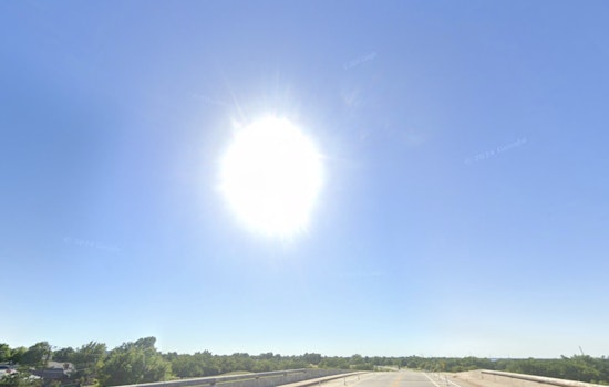 Oklahoma City to Enjoy Sunny Weekend with Highs in the 90s Before Possible Showers