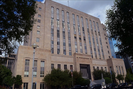 Oklahoma County Courthouse Honors Beloved Shoeshine Man Cleo Fields with Lying in State Ceremony