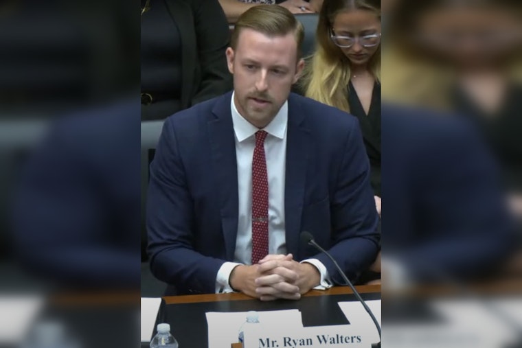 Oklahoma Institutes 'America First' Test Targeting Teacher Applicants from California and New York Amid Ideological Concerns