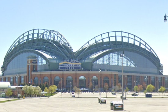 One Win Away, Milwaukee Brewers Eye Free Burgers for Fans with 12th Victory Looming Over Pittsburgh Pirates