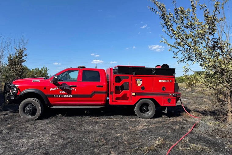 Parker County Firefighters Subdue Grass Fire on Yucca View, Vigilance and Containment Efforts Praised