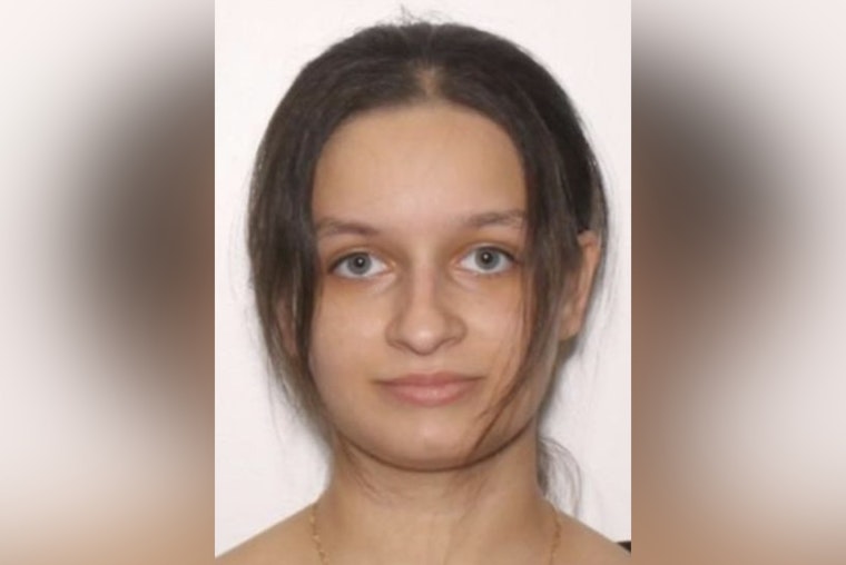 Pasco Sheriff’s Office Seeks Assistance in Locating Missing Hudson Teen, Bailee Vaporis