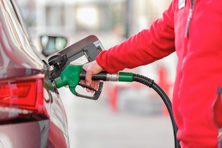Peoria Sees Slight Uptick in Gas Prices; Local Rates Remain Below Illinois Average