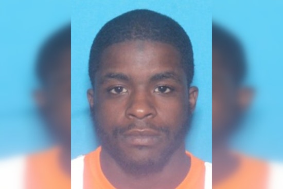 Philadelphia Police Name Christopher Battle as Suspect in Triple Homicide, Seek Public's Aid in Manhunt