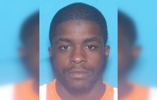 Philadelphia Police Name Christopher Battle as Suspect in Triple Homicide, Seek Public's Aid in Manhunt