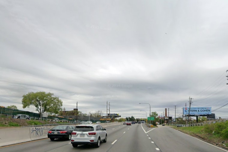 Philadelphia Weather Forecast: Overcast Days Ahead with Chances of Showers and Thunderstorms