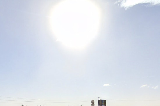Phoenix Braces for Sizzling Triple-Digit Temperatures, Labor Day Sees Sweltering 108 Degrees