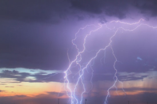 Phoenix Braces for Soaring Temperatures with Chance of Thunderstorms as Heat Wave Continues