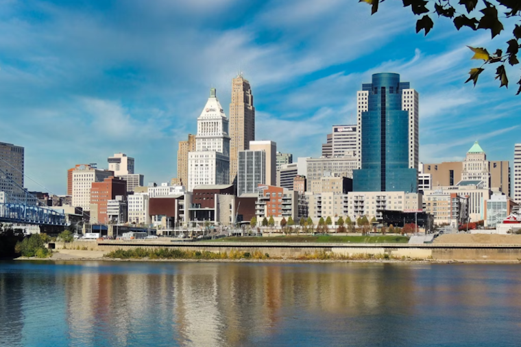 Pittsburgh Braces for Chilly Mornings as Lake Effect Showers Linger, Temps to Remain Below Average