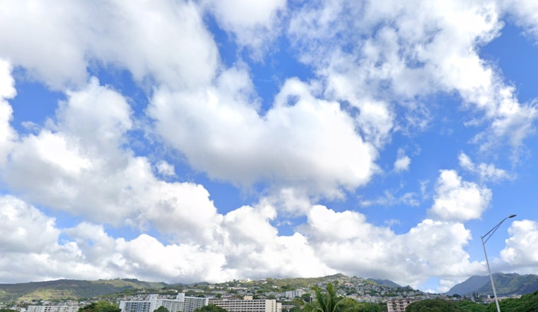 Pleasant Weather Predicted for Honolulu with Light Trade Winds and Minor Shower Surge