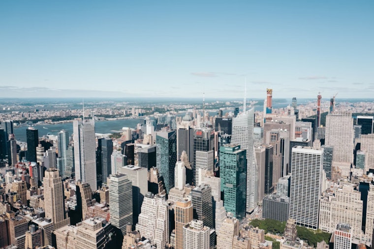 Pleasant Week Awaits New Yorkers with Sunny Skies and Mild Temperatures Across All Borough