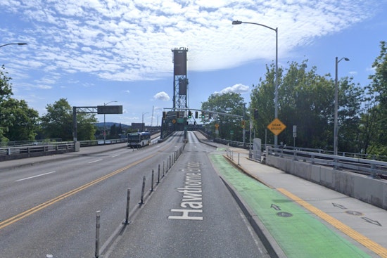 Portland's Hawthorne Bridge Set for Weekend Closures Due to Maintenance Work