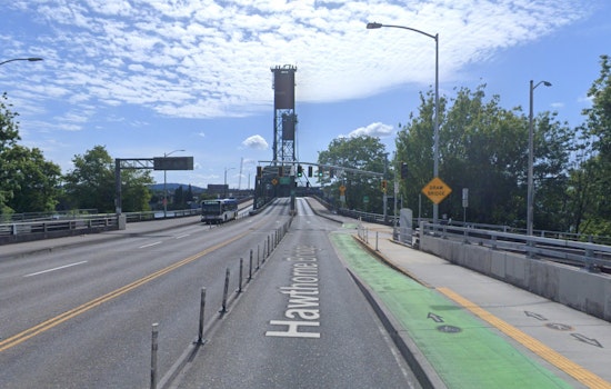 Portland's Hawthorne Bridge Set for Weekend Closures Due to Maintenance Work