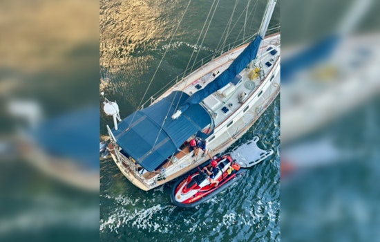 Sailboat's Mechanical Failure Leads to Collision with Indiantown Bridge in Palm Beach County