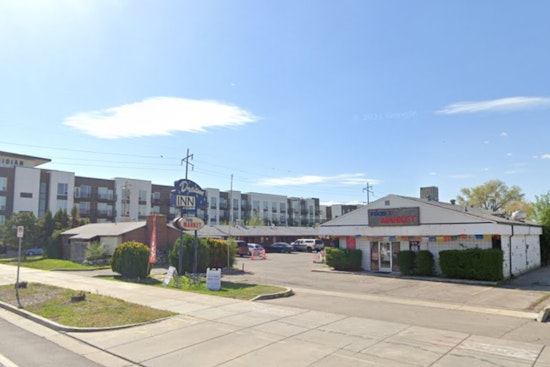 Salt Lake City Firefighters Extinguish Blaze at Abandoned Dream Inn, Rescue Several Occupants