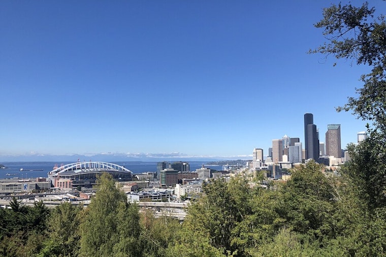 Seattle Area Under Extreme Heat Warning as Temperatures Climb, NWS Urges Caution