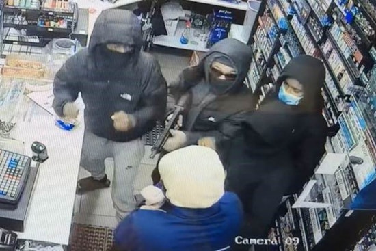 Seattle Police Detain Suspected Leader of Violent Robbery Spree and Arrest Two Associates