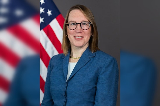 SEC Commissioner Hester Peirce Advocates for Financial Privacy Reforms in Blockchain Era