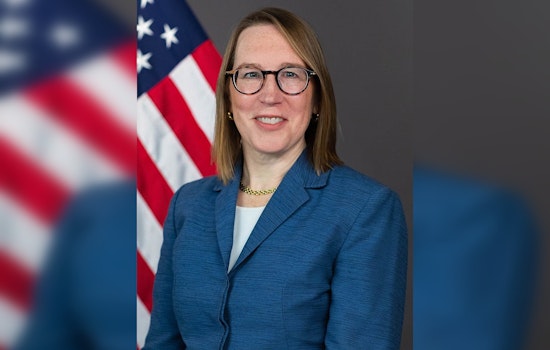 SEC Commissioner Hester Peirce Advocates for Financial Privacy Reforms in Blockchain Era