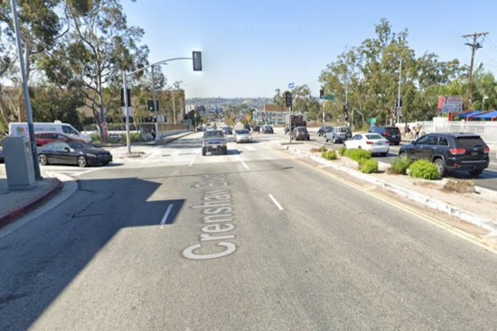 Single Car Crash Disrupts Morning Commute in Arlington Heights, Los Angeles; One Hospitalized